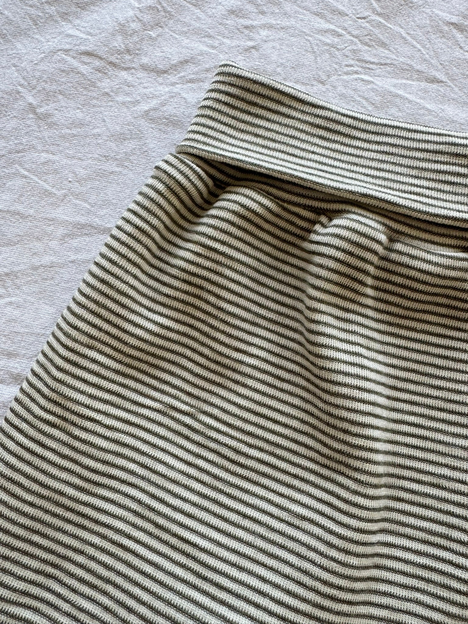 Hose aus Wolle/Seide - Geringelt
