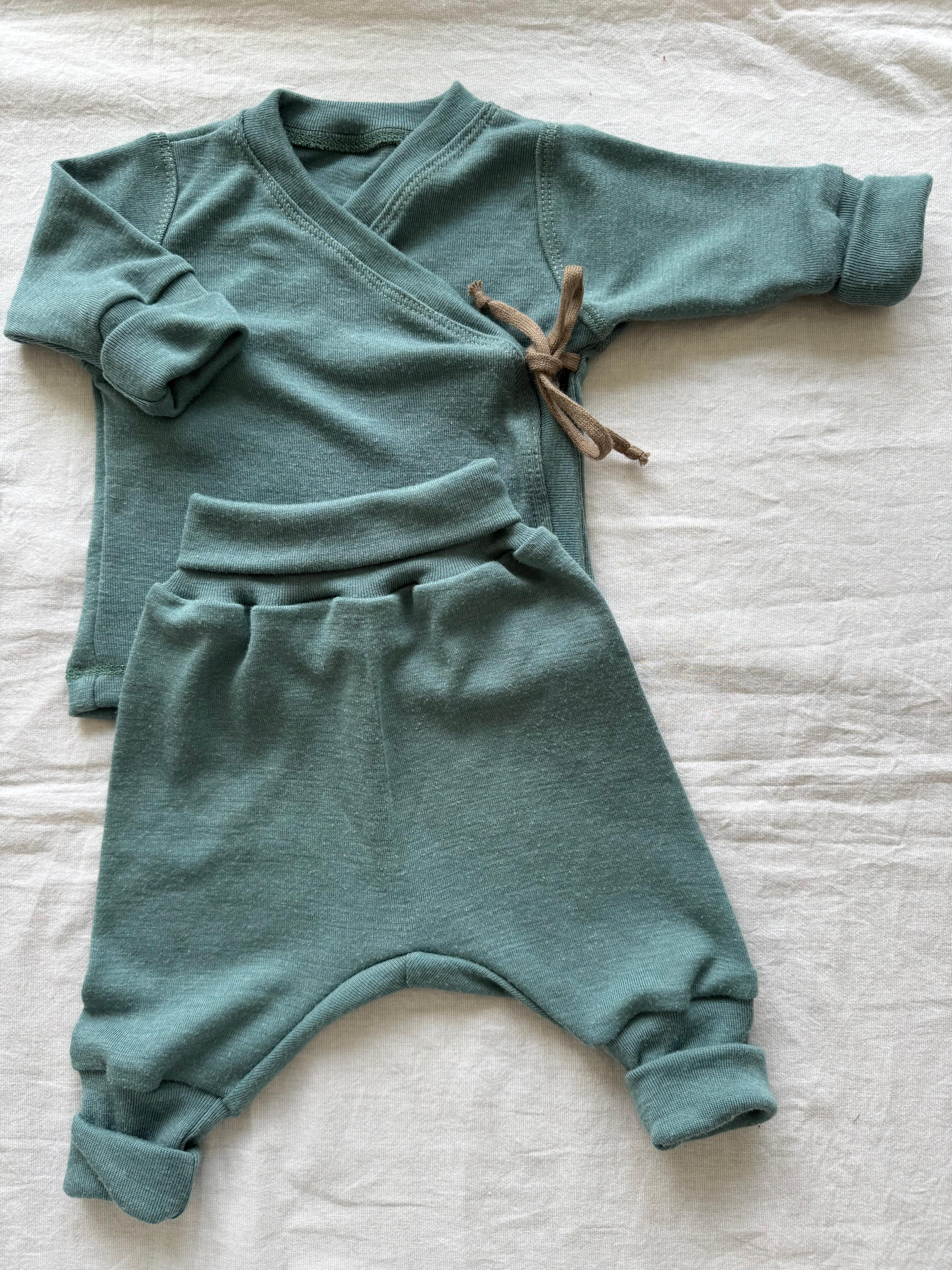 Set mit Wickeljacke aus Wolle/Seide - Einfarbig
