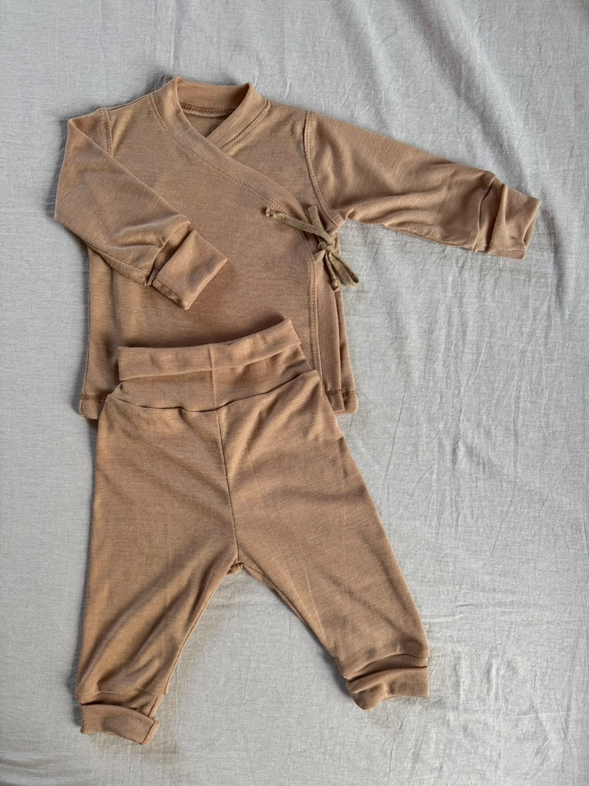 Set mit Wickeljacke aus Wolle/Seide - Einfarbig