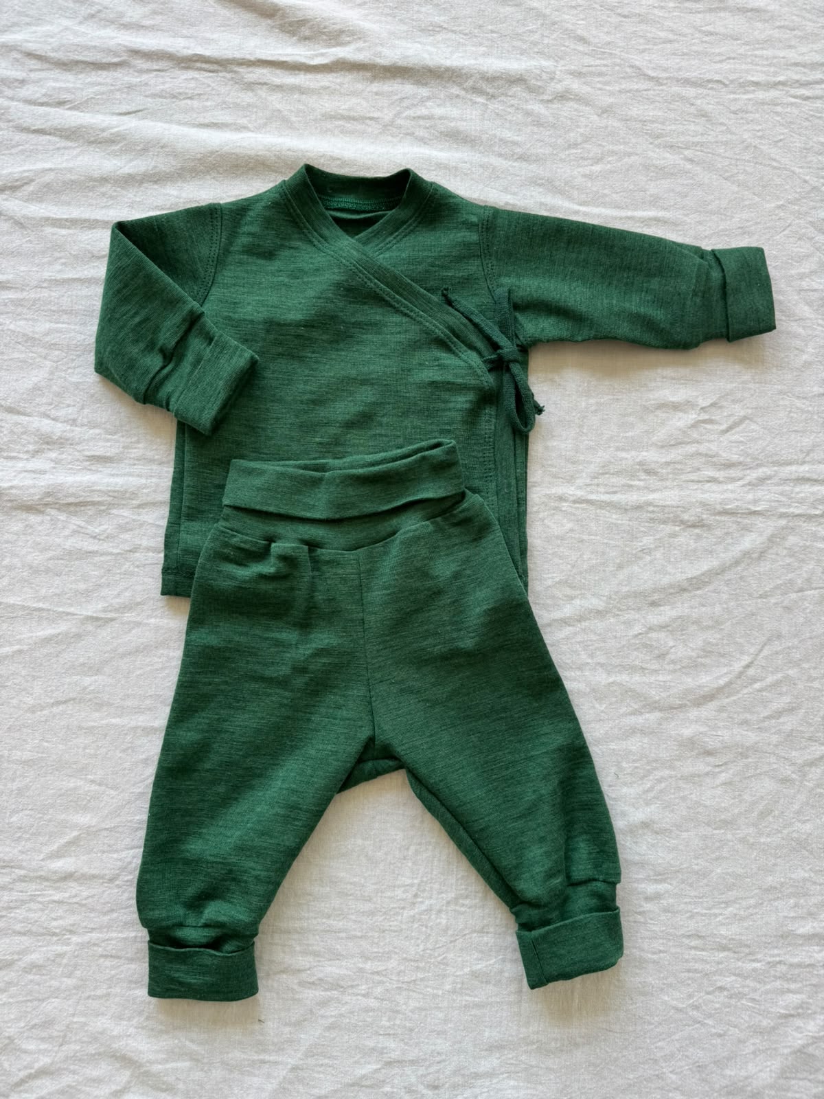 Set mit Wickeljacke aus Wolle/Seide - Einfarbig