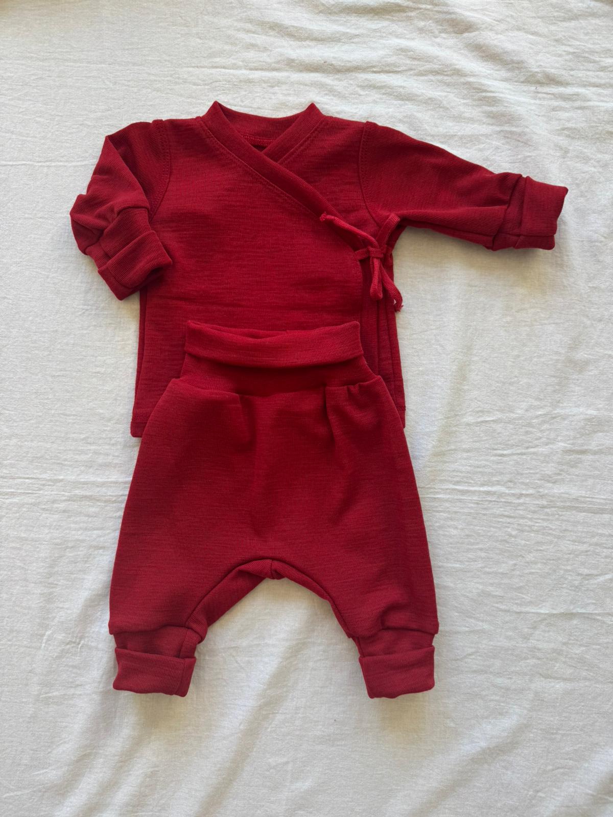 Set mit Wickeljacke aus 100% Merinowolle - Einfarbig